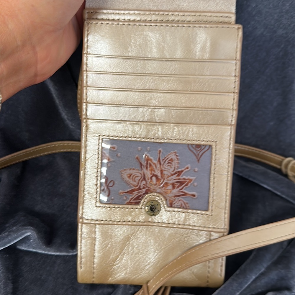 Hobo Token PH/Crossbody Bag - Picture 7 of 10